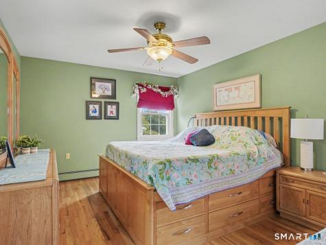 131 Hillside Lane Monroe CT 06468
