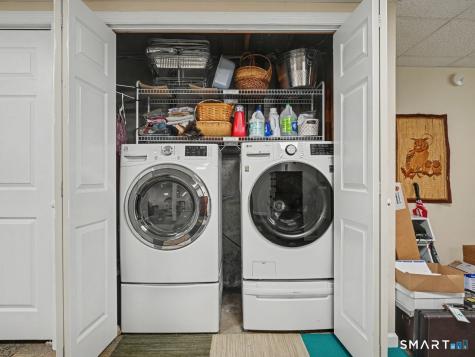 131 Hillside Lane Monroe CT 06468