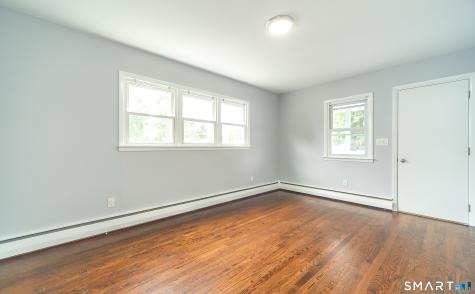 476 Ruth Street Bridgeport CT 06606