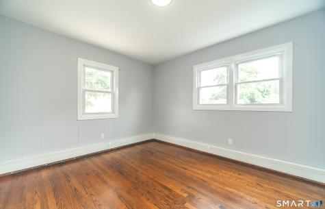 476 Ruth Street Bridgeport CT 06606