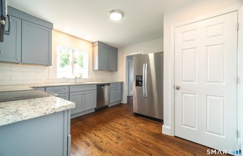 476 Ruth Street Bridgeport CT 06606