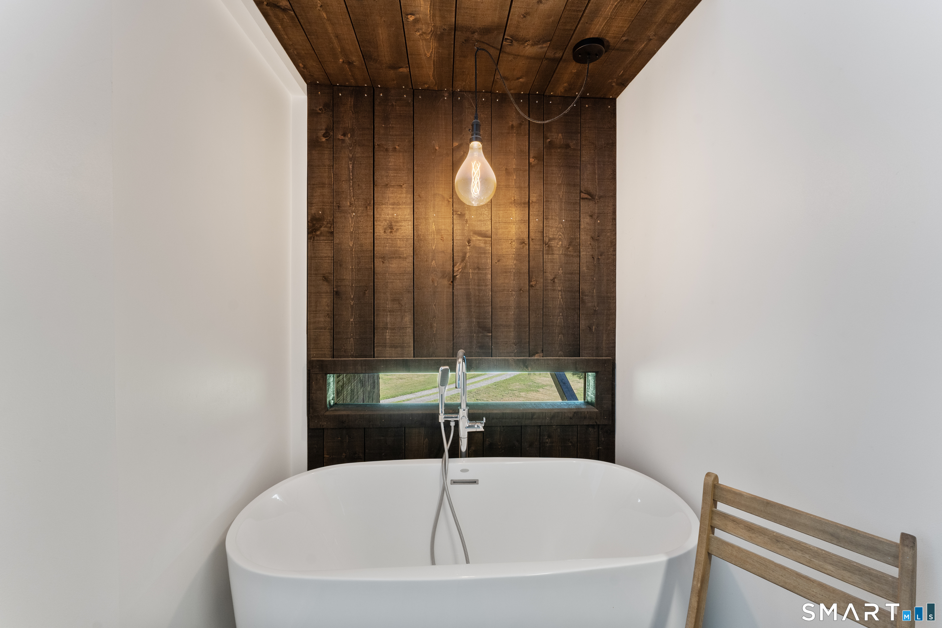 564 Hubbard Road Killingly CT 06241