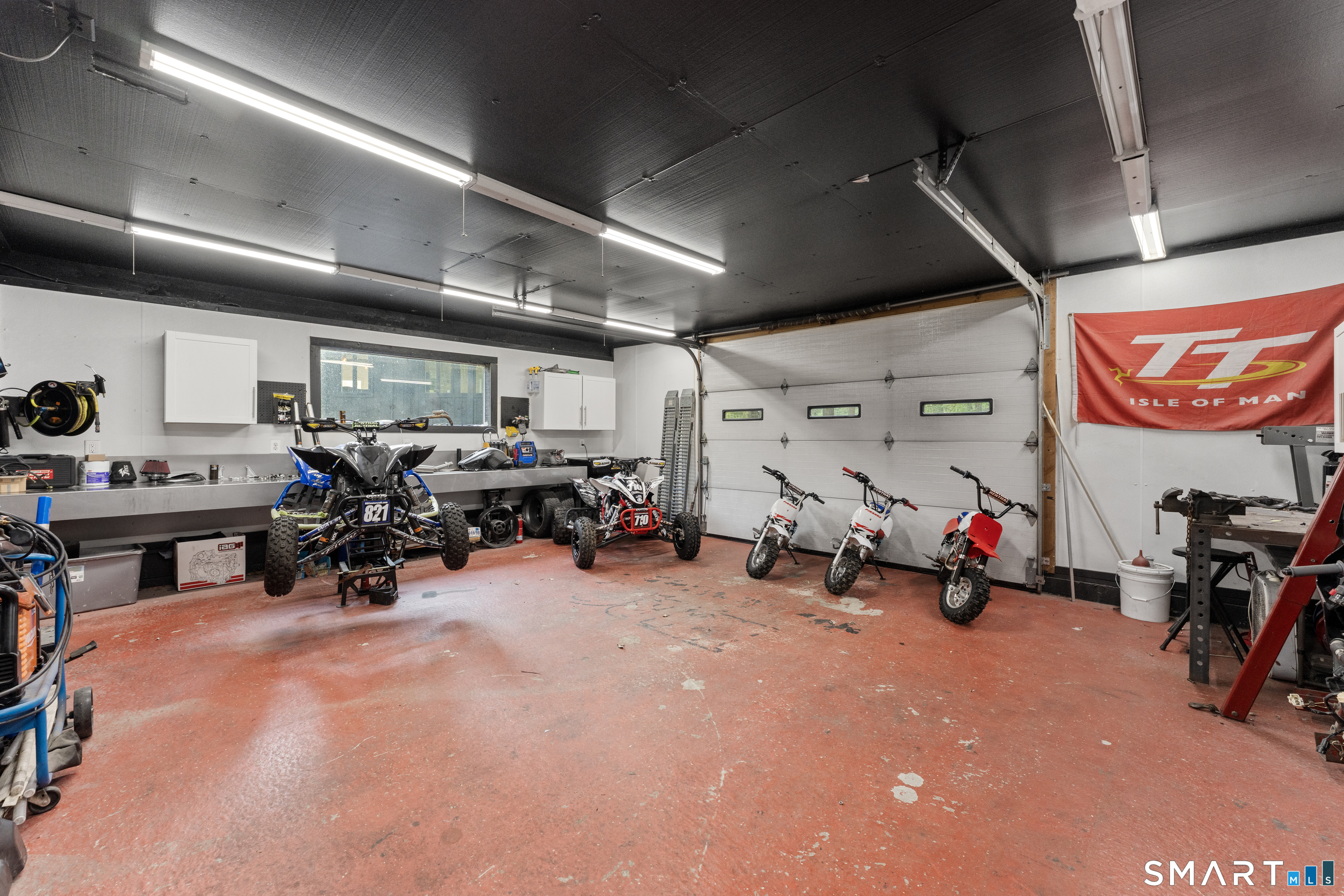 564 Hubbard Road Killingly CT 06241