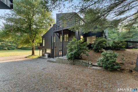 564 Hubbard Road Killingly CT 06241