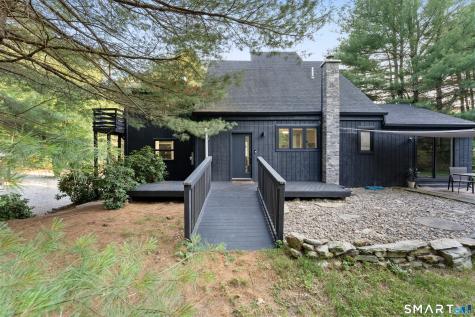 564 Hubbard Road Killingly CT 06241