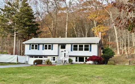 50 North Glenwoods Road Ledyard CT 06335