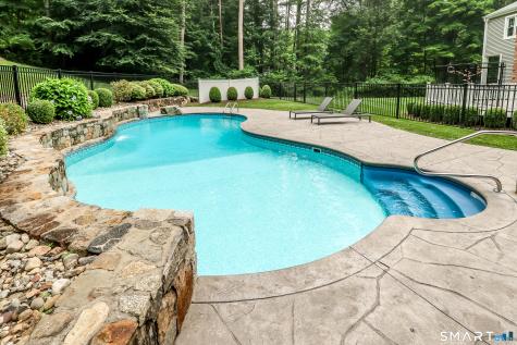 9 Hidden Brook Drive Brookfield CT 06804