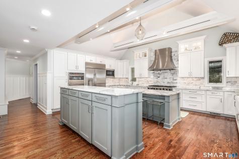 9 Hidden Brook Drive Brookfield CT 06804