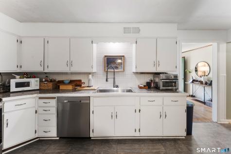 18 Pine Street Plainfield CT 06374