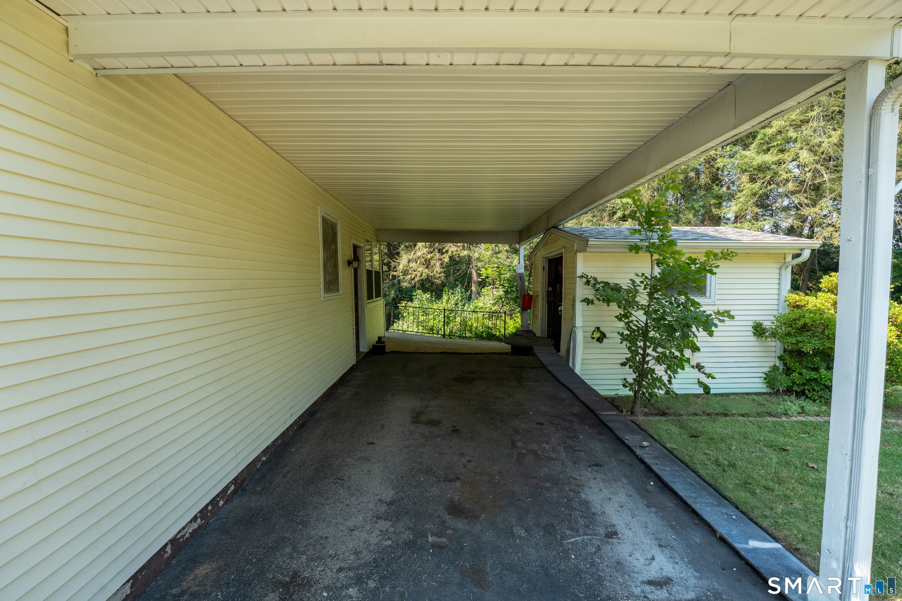18 Pine Street Plainfield CT 06374