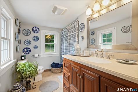 248 Simpaug Turnpike Redding CT 06896
