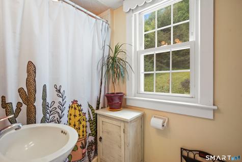 248 Simpaug Turnpike Redding CT 06896
