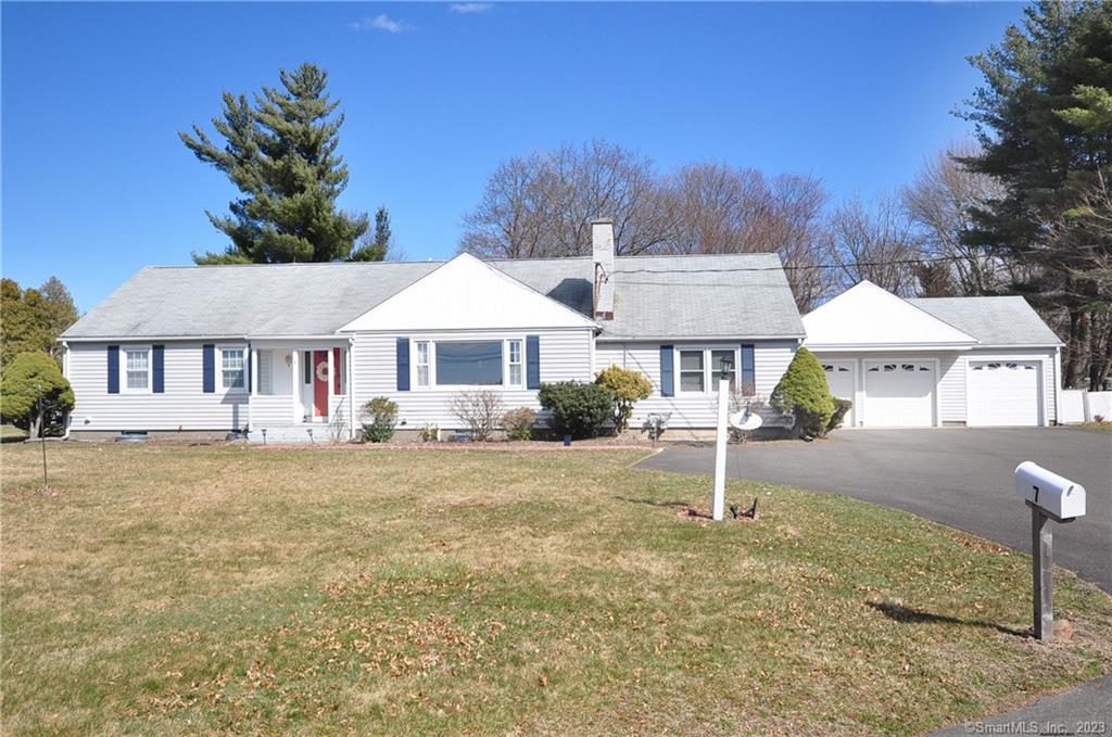 7 Lakeview Drive Farmington CT 06032