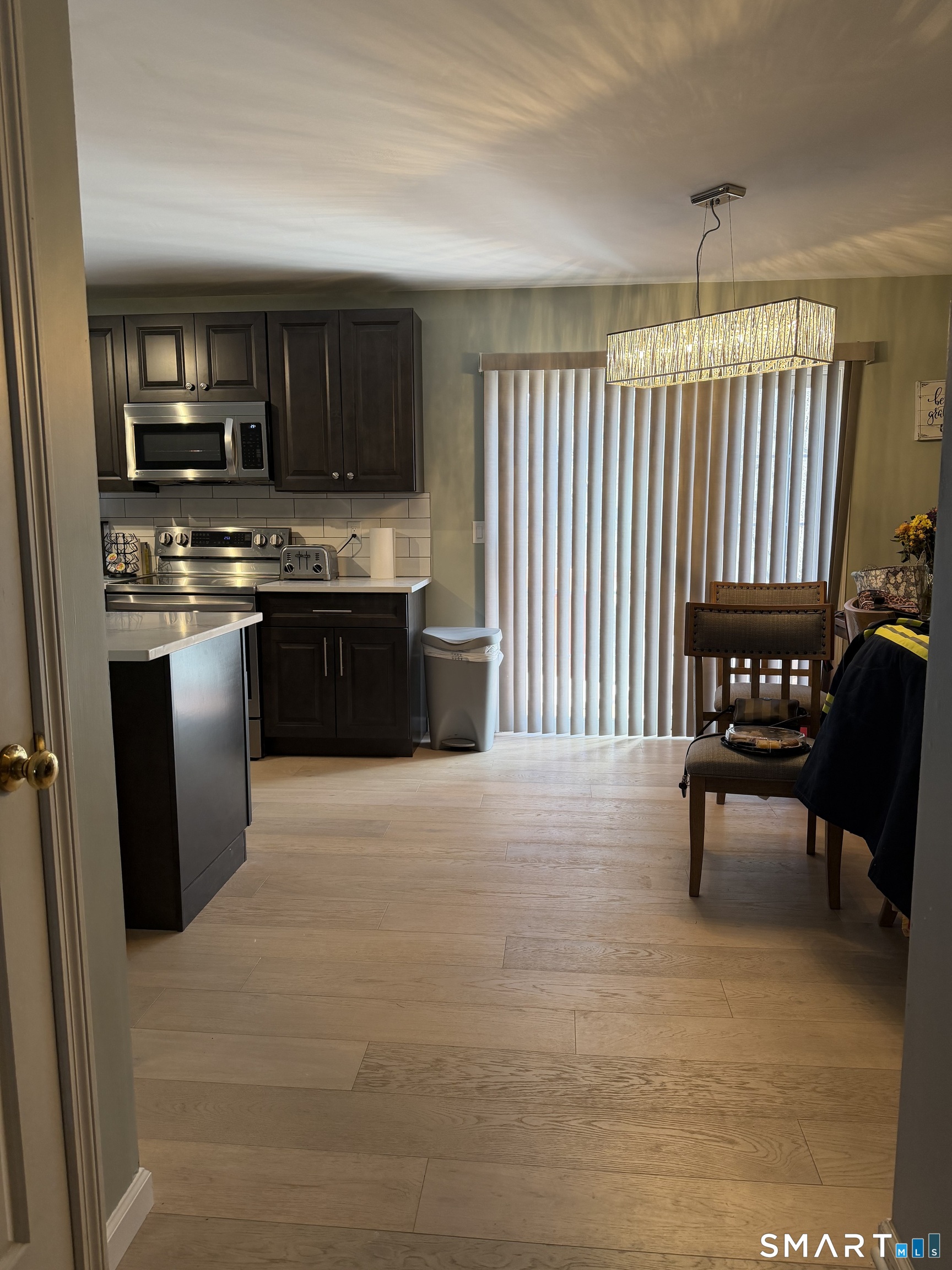 61 Victoria Court Hamden CT 06514