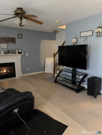 61 Victoria Court Hamden CT 06514