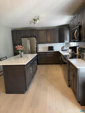 61 Victoria Court Hamden CT 06514