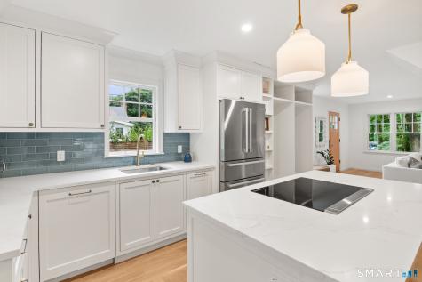 7 Raymond Heights Darien CT 06820