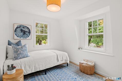 7 Raymond Heights Darien CT 06820