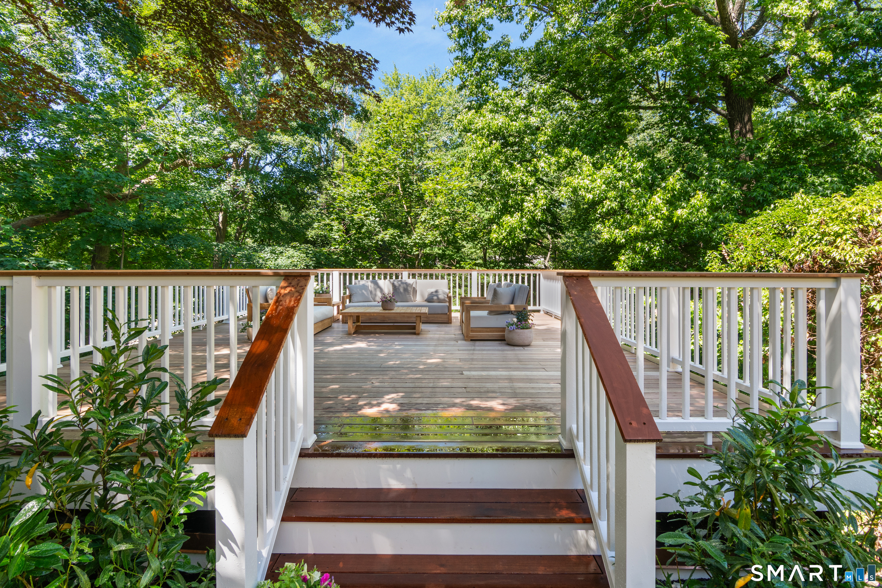 7 Raymond Heights Darien CT 06820