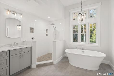 22 Bel Aire Lane Canton CT 06019