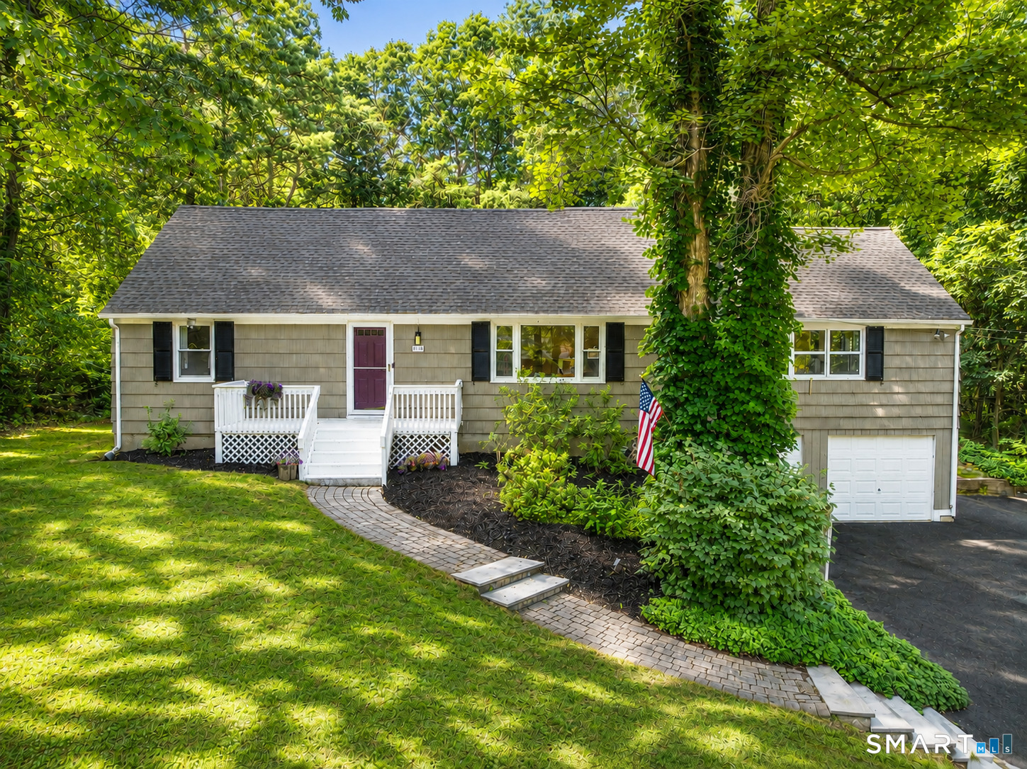 22 Willard Street Simsbury CT 06070
