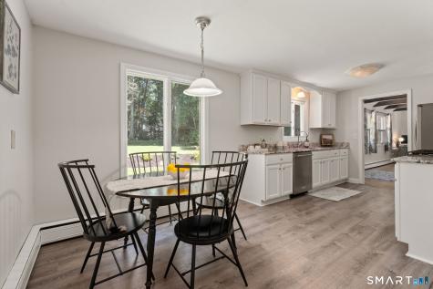 22 Willard Street Simsbury CT 06070