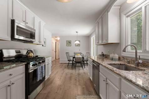 22 Willard Street Simsbury CT 06070