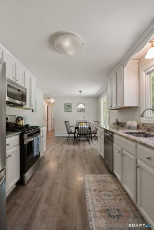 22 Willard Street Simsbury CT 06070