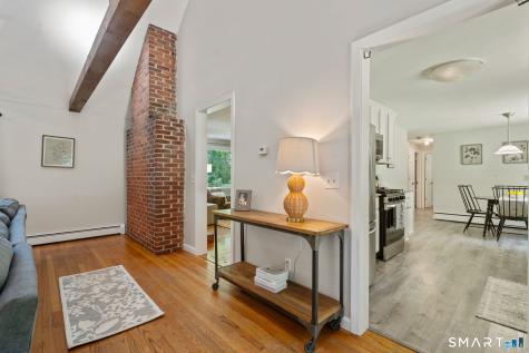 22 Willard Street Simsbury CT 06070