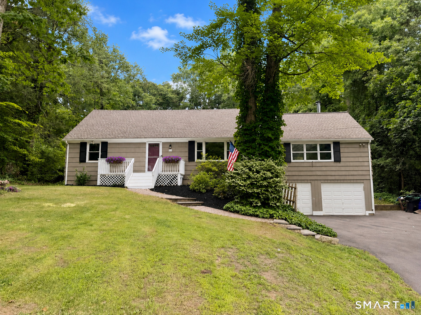 22 Willard Street Simsbury CT 06070