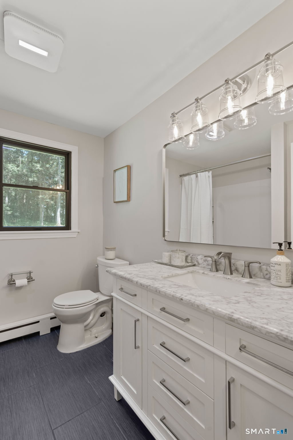 22 Willard Street Simsbury CT 06070