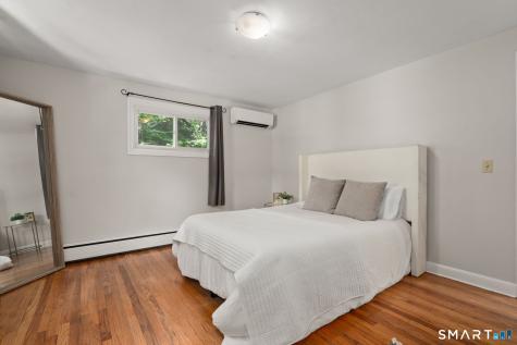 22 Willard Street Simsbury CT 06070
