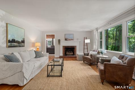 22 Willard Street Simsbury CT 06070