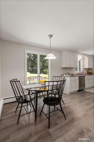 22 Willard Street Simsbury CT 06070