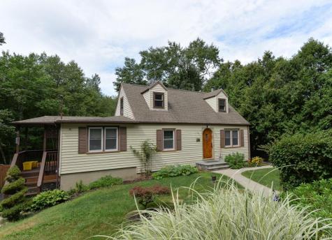 303 Porter Avenue Middlebury CT 06762