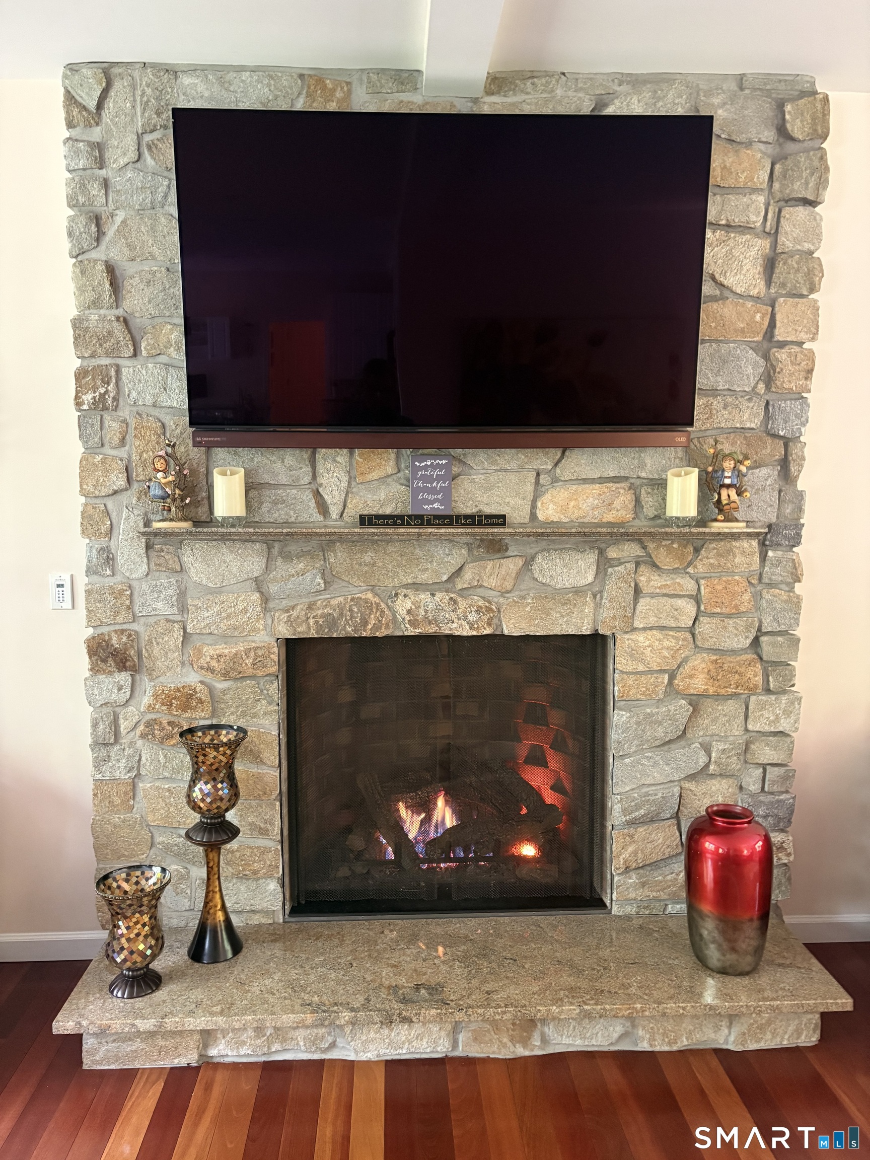 37 Oakwood Lane Hamden CT 06518