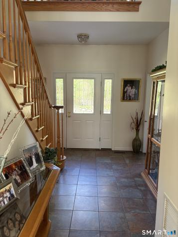 37 Oakwood Lane Hamden CT 06518