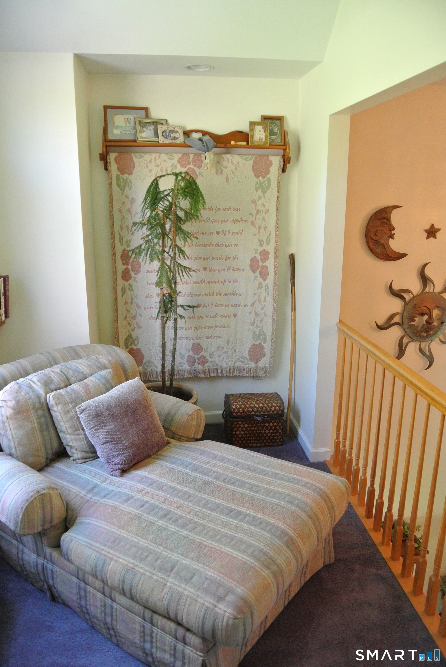 37 Oakwood Lane Hamden CT 06518