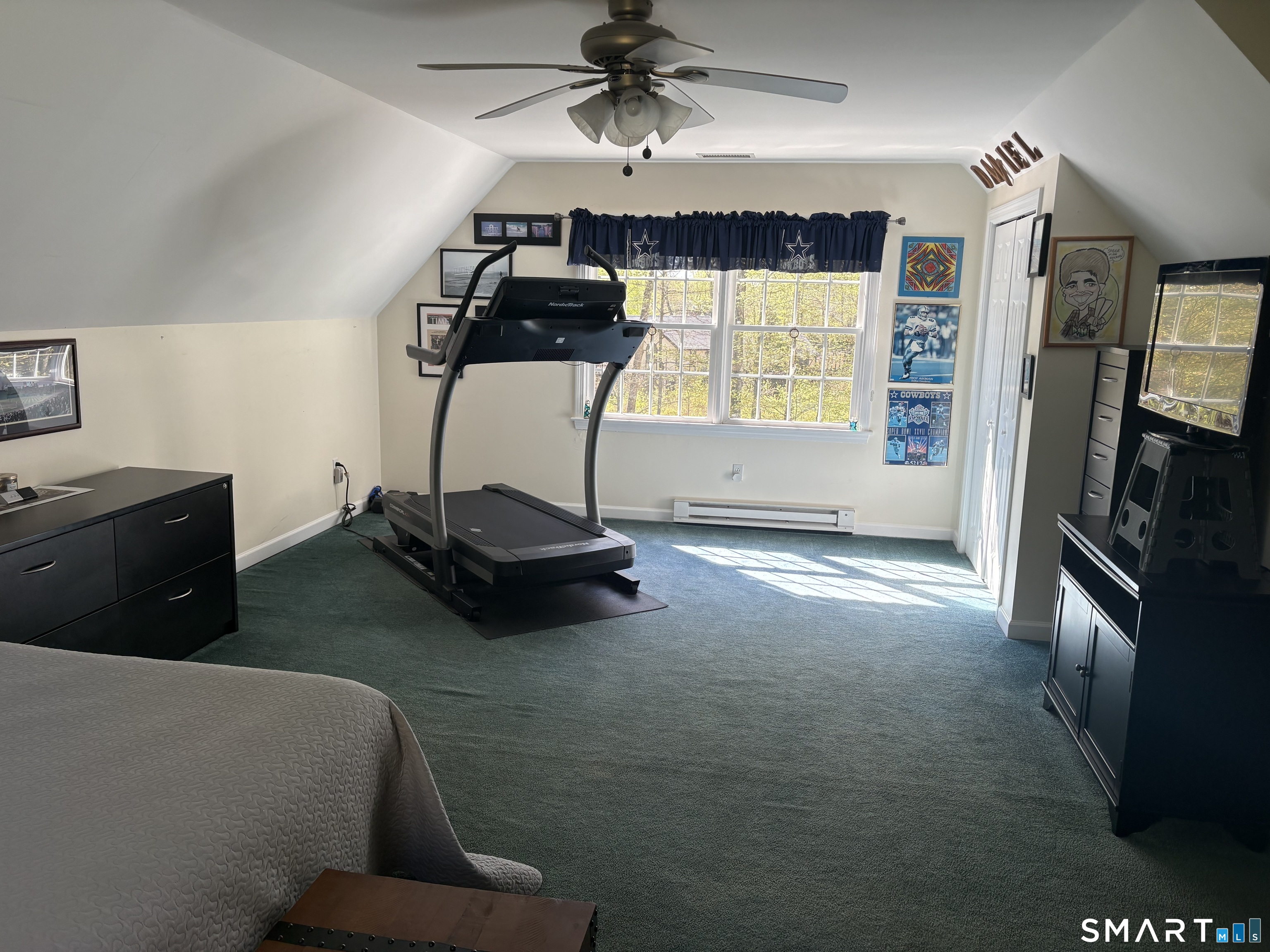 37 Oakwood Lane Hamden CT 06518