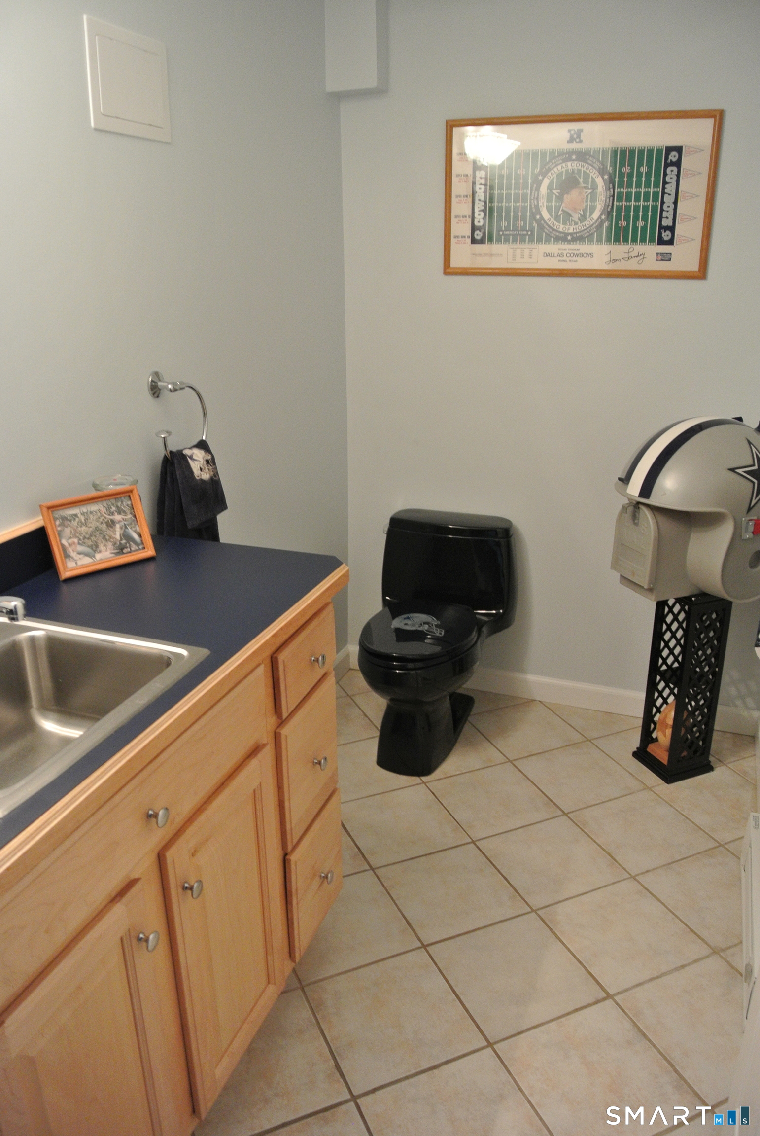 37 Oakwood Lane Hamden CT 06518