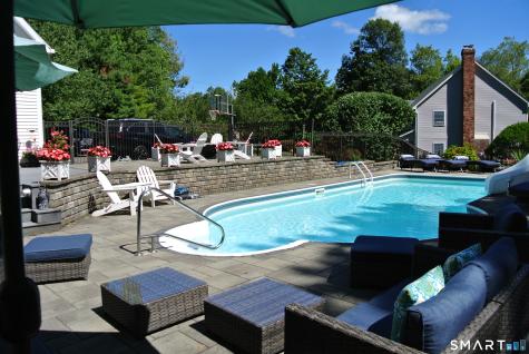 37 Oakwood Lane Hamden CT 06518