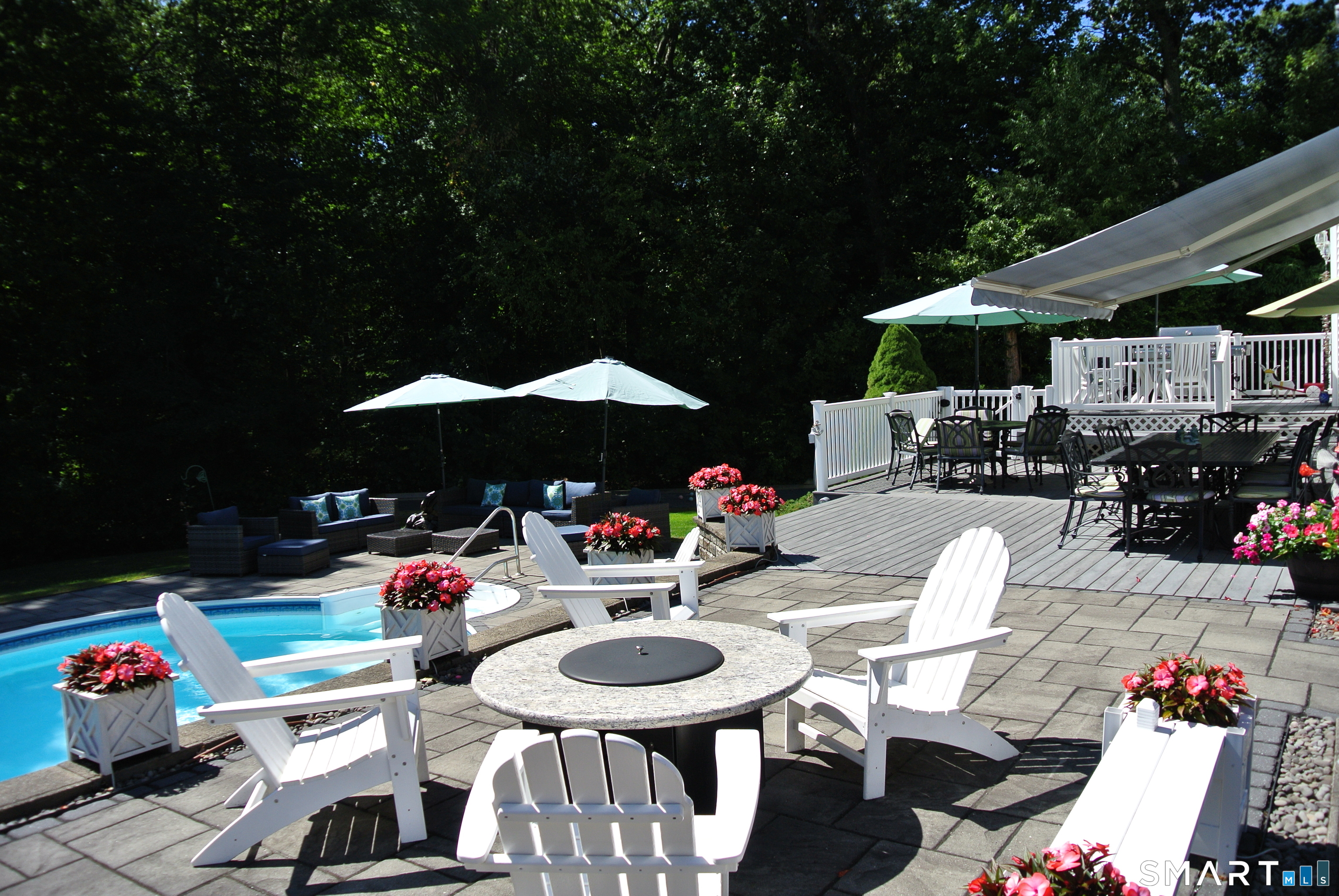 37 Oakwood Lane Hamden CT 06518