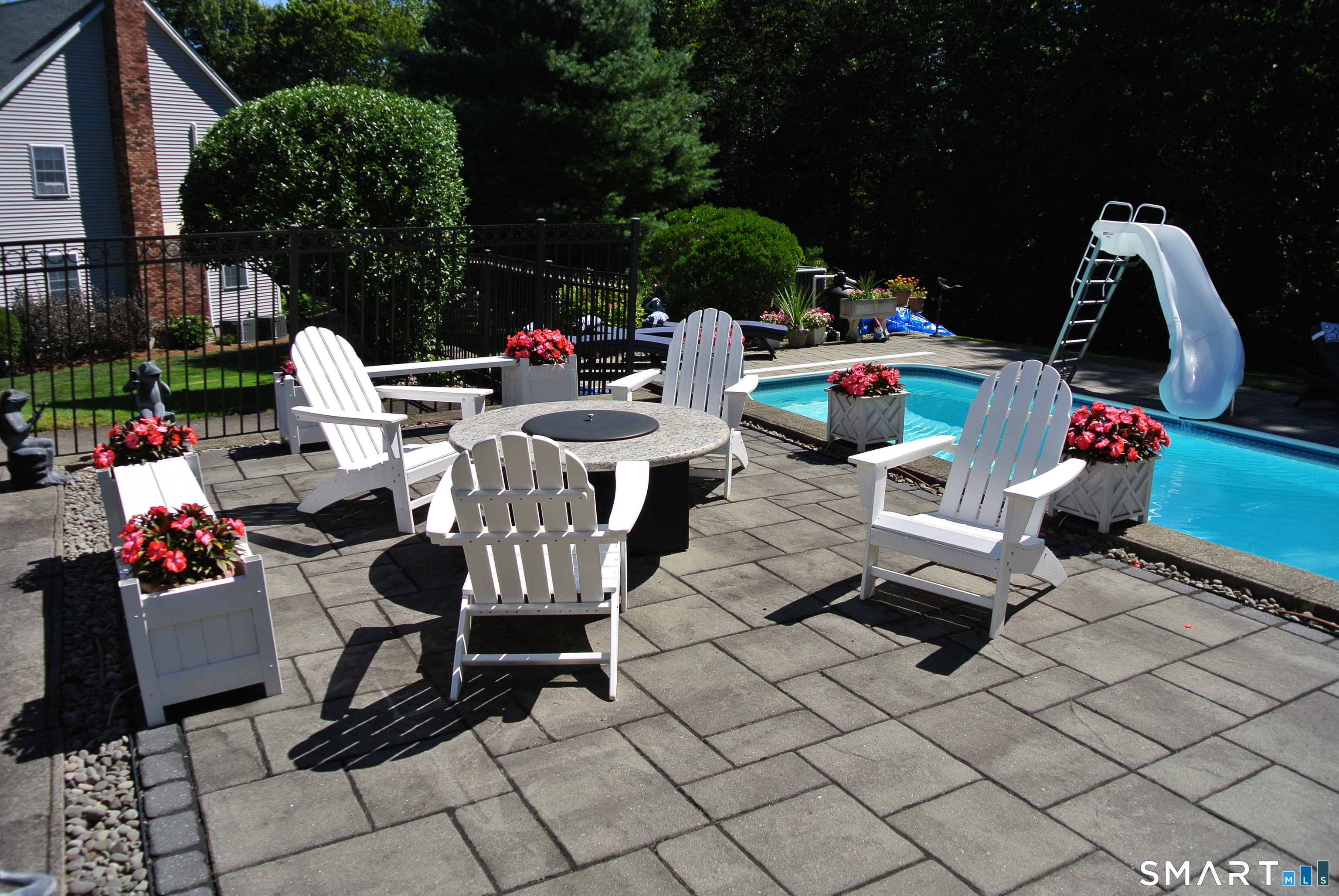 37 Oakwood Lane Hamden CT 06518