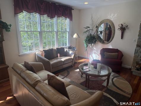 37 Oakwood Lane Hamden CT 06518
