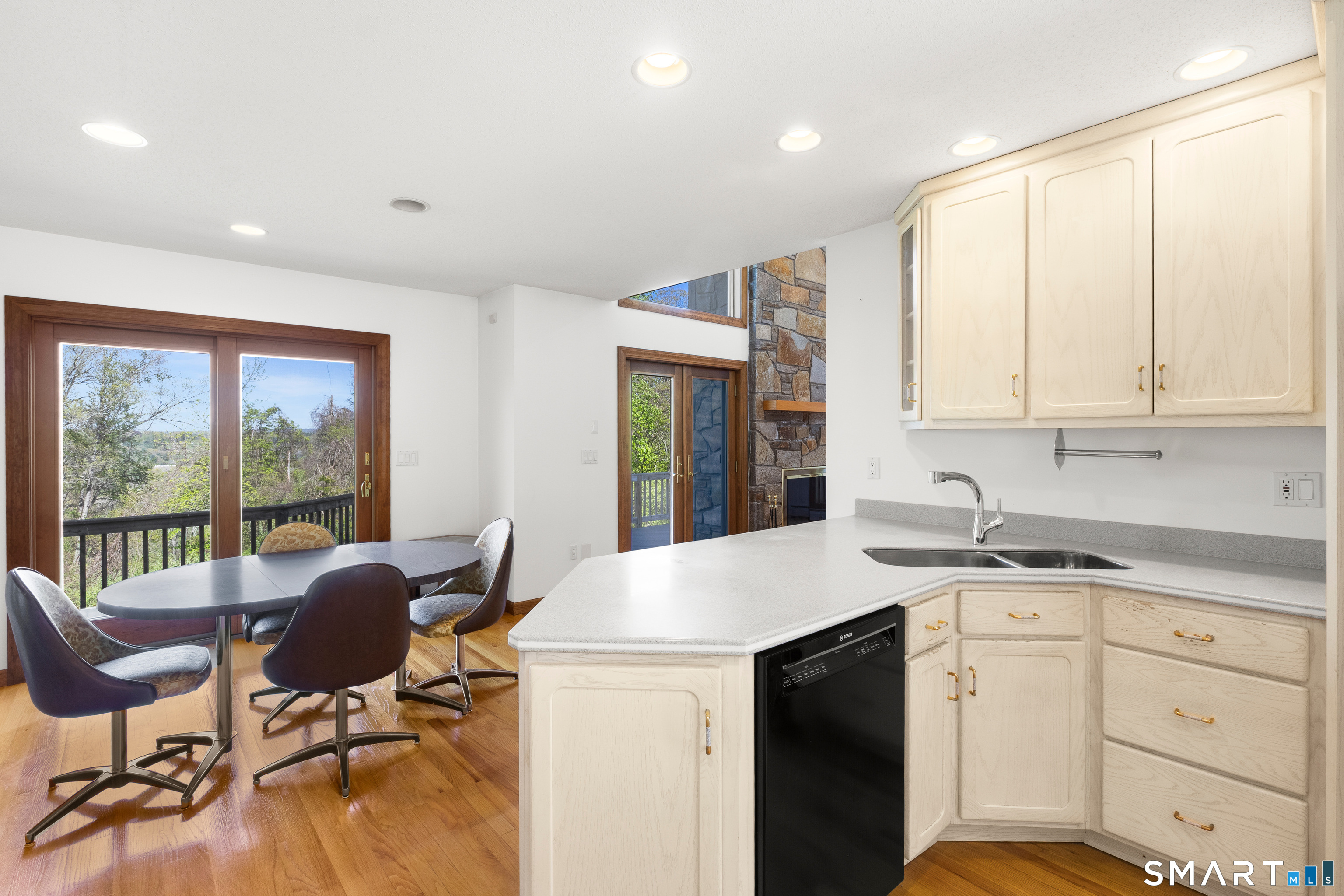 81 Anderson Road Pomfret CT 06259