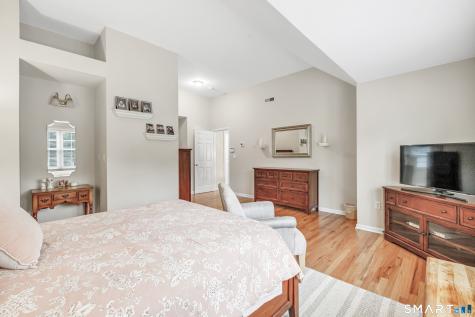 4 Founders Way Monroe CT 06468