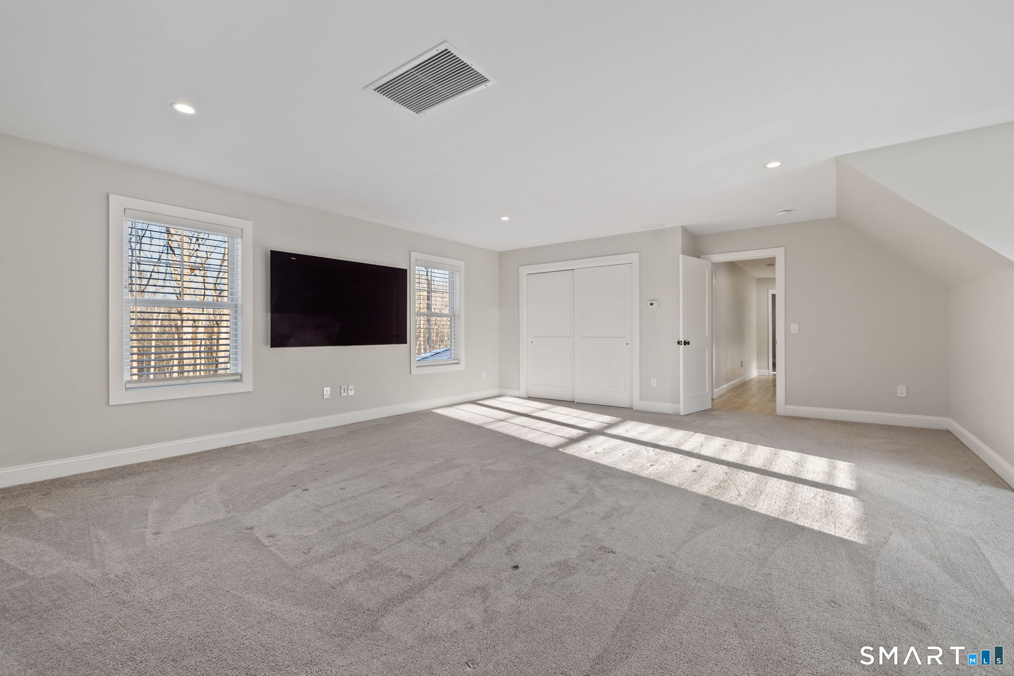 23 Greenwich Place Colchester CT 06415