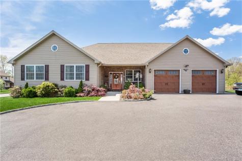 26 Apple Blossom Drive Naugatuck CT 06770