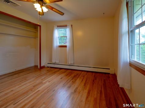 71 Crestwood Trail East Hartford CT 06118