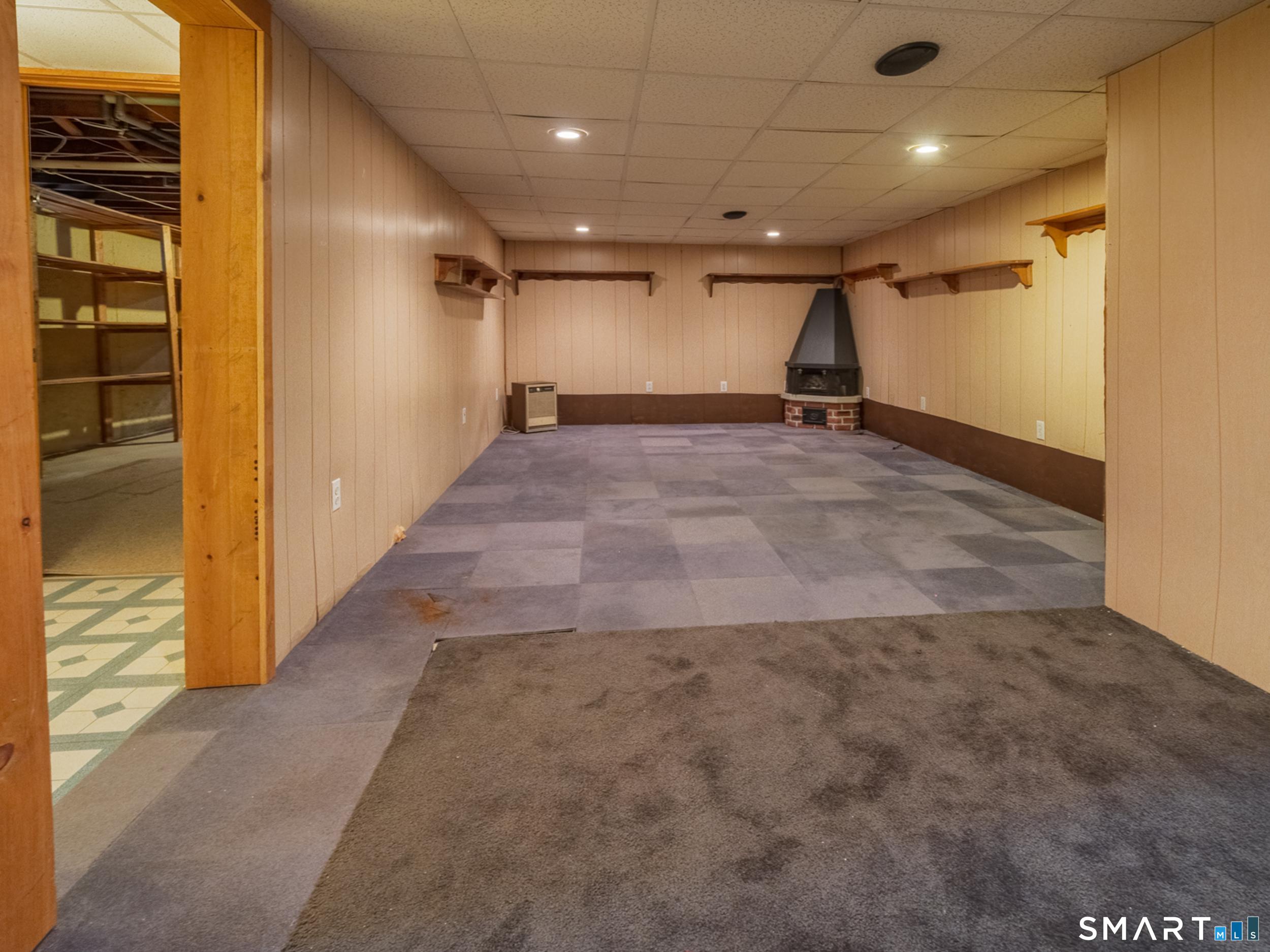 71 Crestwood Trail East Hartford CT 06118